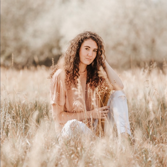 Meet your Posher, Caitria - Picture 1 of 4